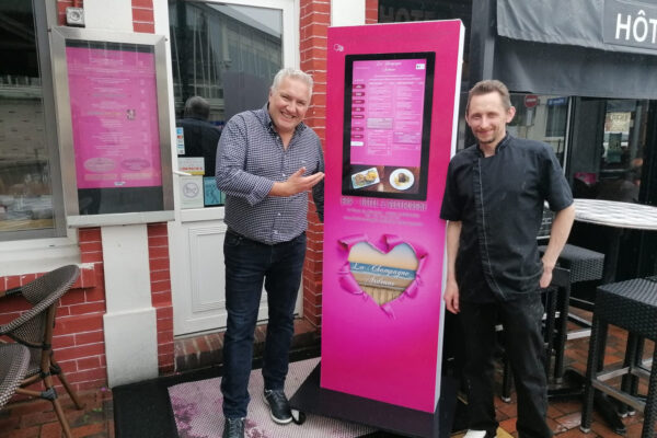 Totem menu exterieur resto
